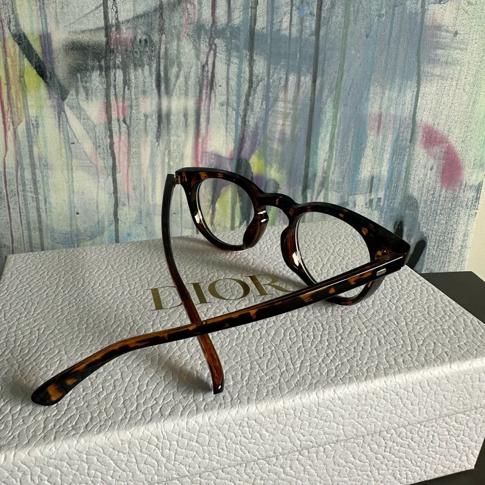 Tortoise Shell Transparent Glasses - Picture 3 of 4